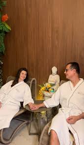 Tarde de spa para que os noivos relaxem
